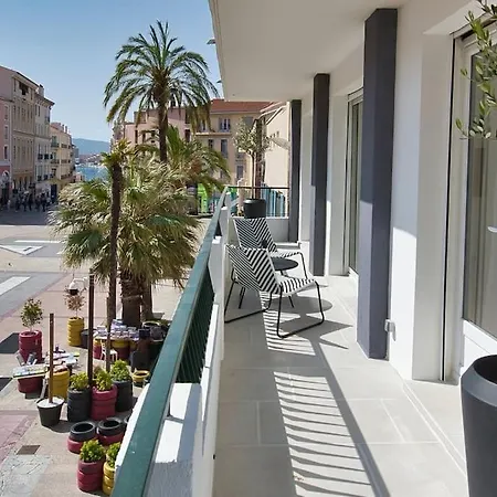 F2 Refait à Neuf Balcon Centre-ville Proche * Saint-Raphaël