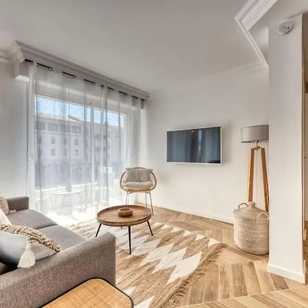 F2 Refait A Neuf Balcon Centre-ville Proche 公寓 *